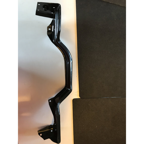 GRILL MOUNT BRACKET, R/H